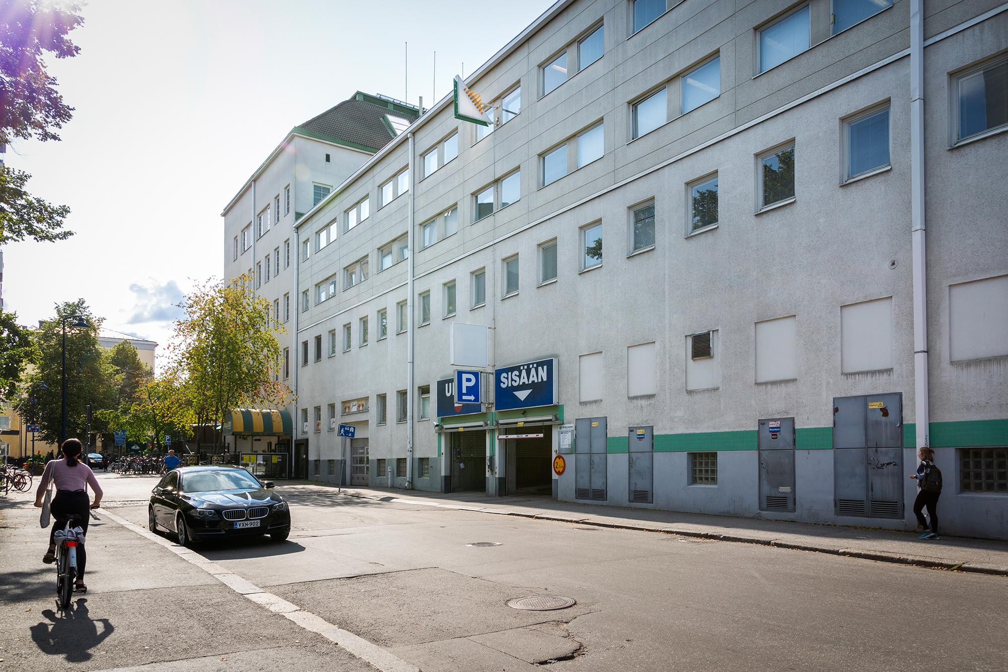 Raha kurvaa Jyväs-Parkkiin ja joskus vielä kaupungin kassaan